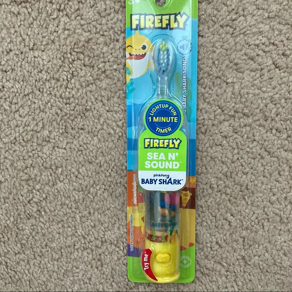 NEW Firefly Kids Musical Sea N' Sound Baby Shark Toothbrush